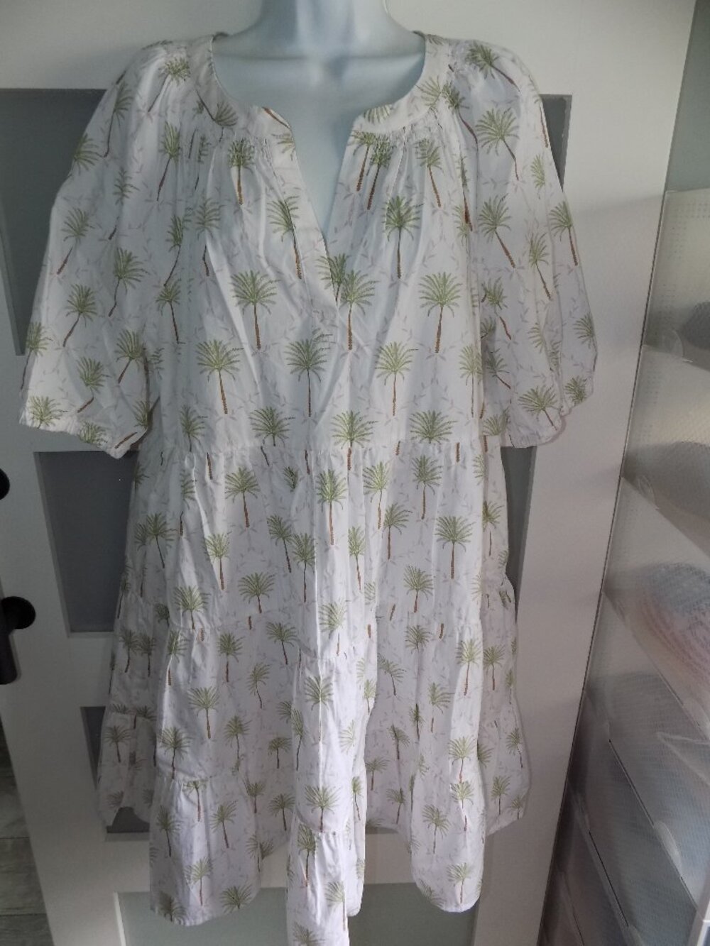 Crown & Ivy White W/Palm Trees Peasant HS Dress Size XL Women's NEW
